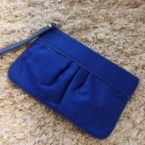 Express small wristlet